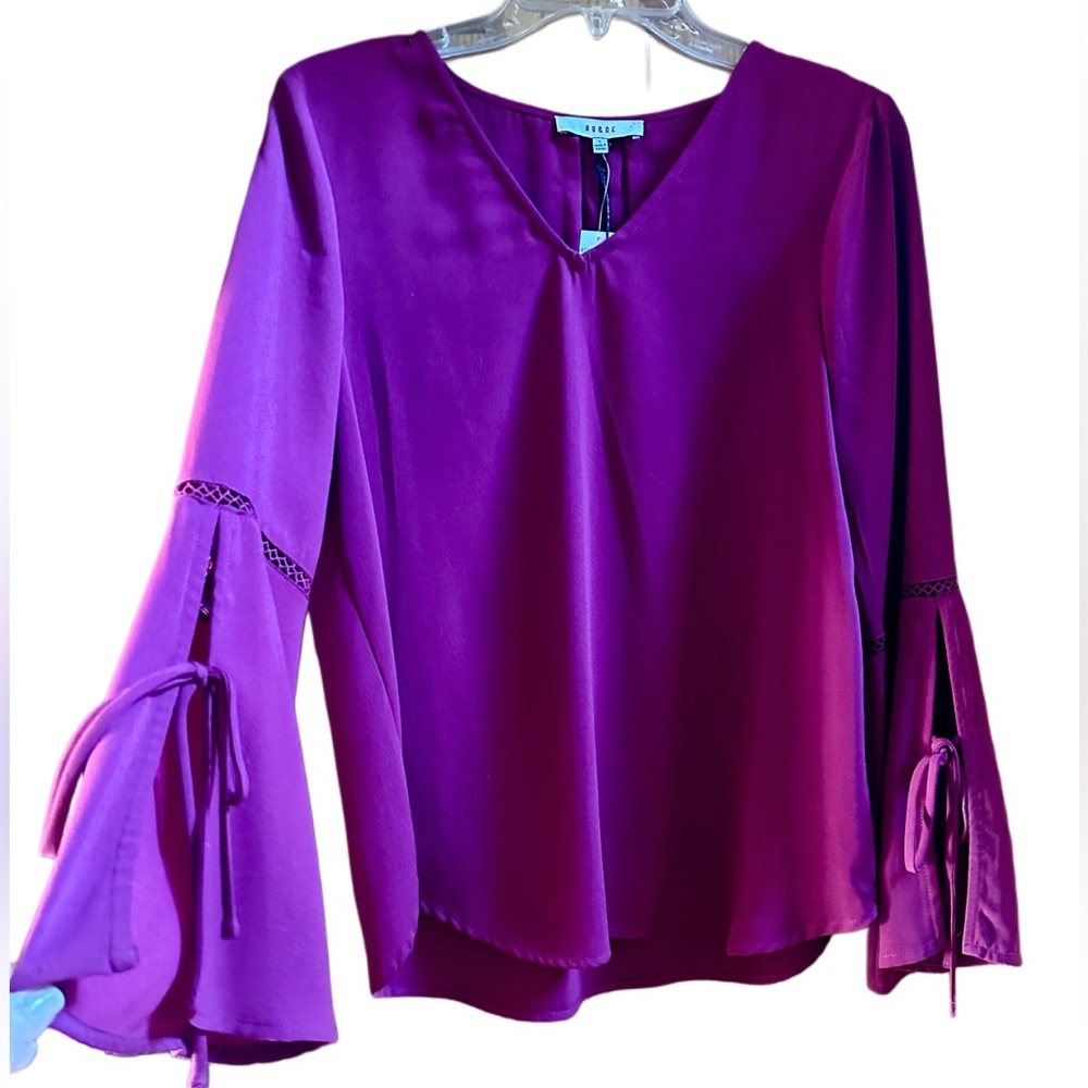 DO& RE Elegant Burgandy Blouse with Tie Sleeves size S NWT